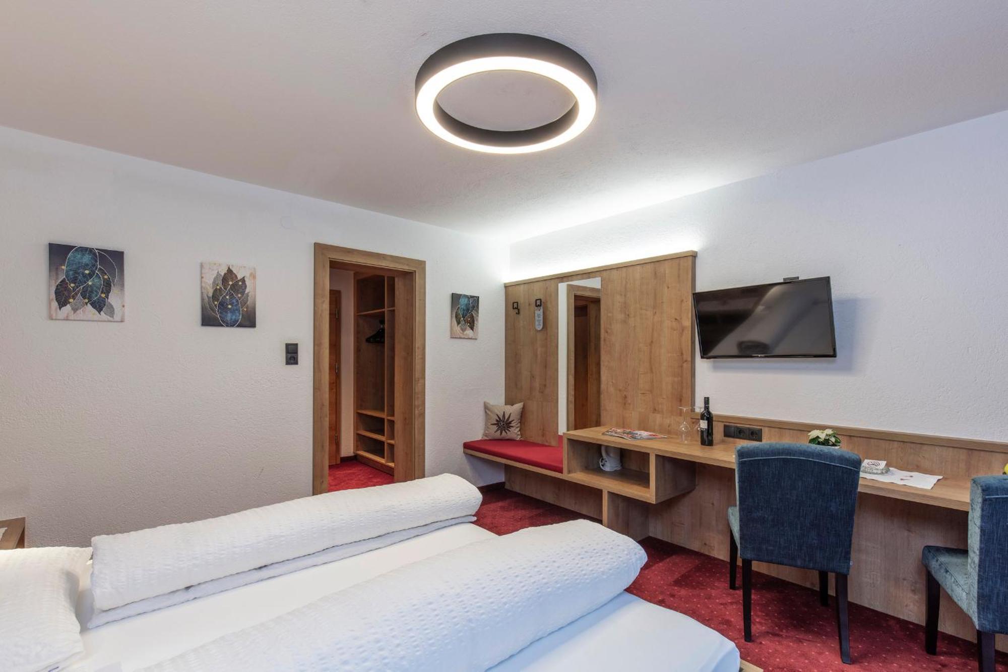 Double Room,1626353343:JPEG