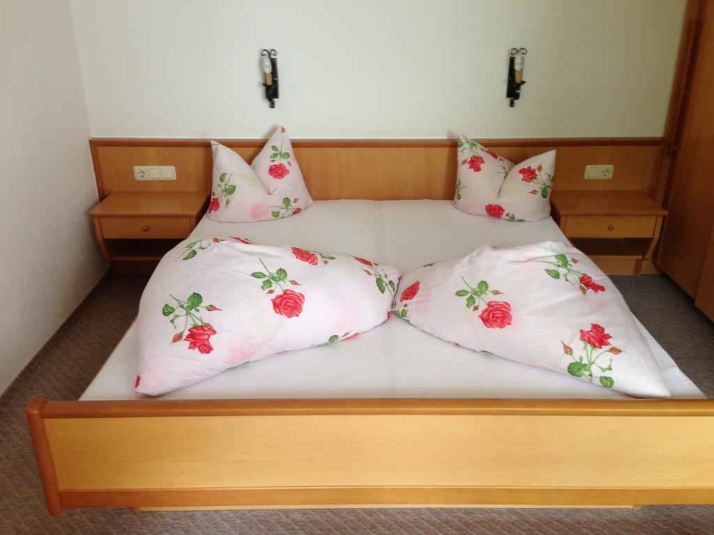 Two-Bedroom Apartment,1621420565:JPEG