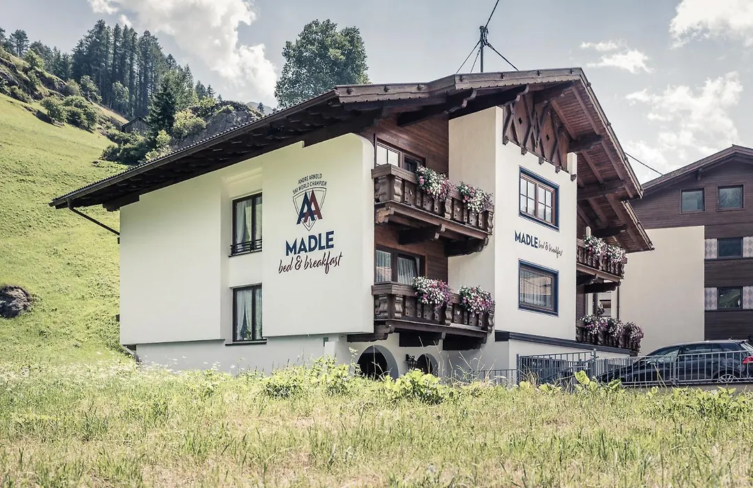 Madle - B&B-1