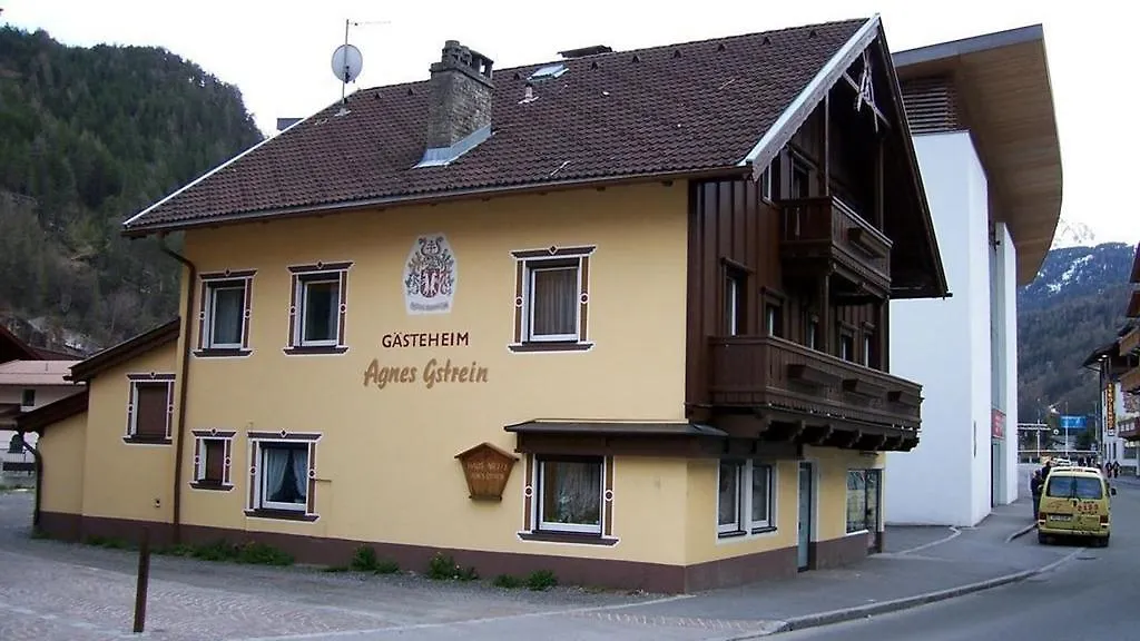 Gastehaus Agnes Gstrein-1